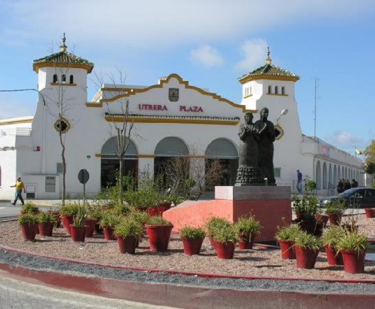 Pension Hidalgo 1 Utrera Exterior photo